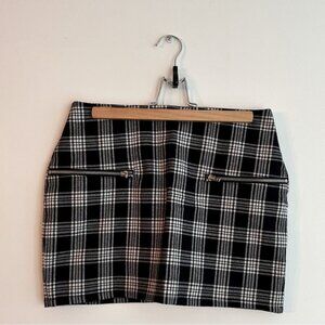 Urban Outfitters Black and White Plaid Mini Skirt with Zipper Detail